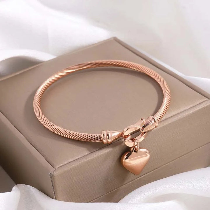 Lustre Heart Bracelet