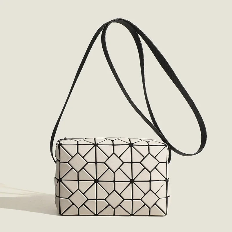 Élan Shoulder Bag
