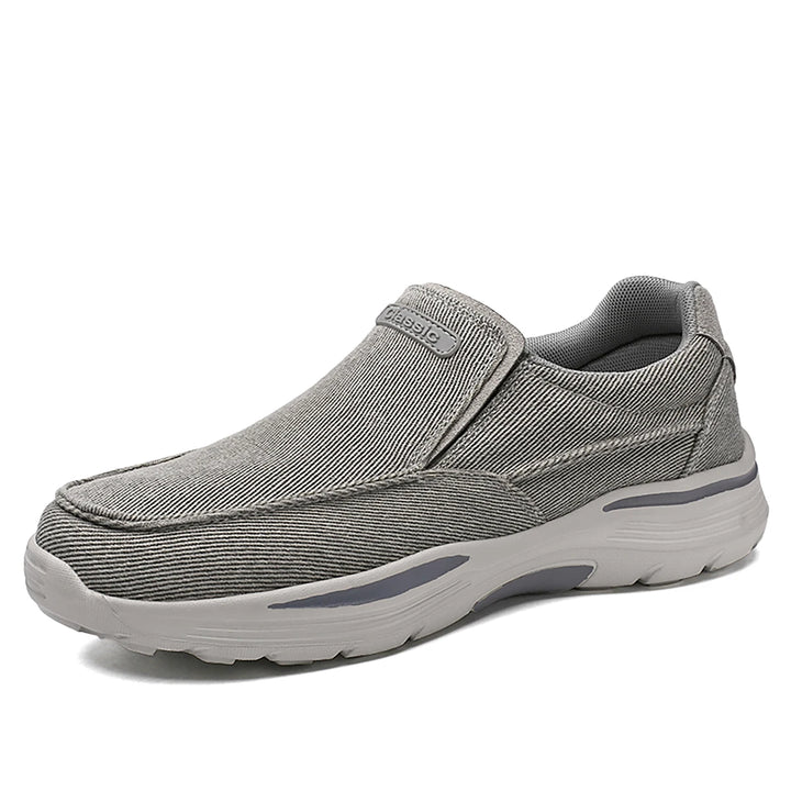 Castano Canvas Sneakers